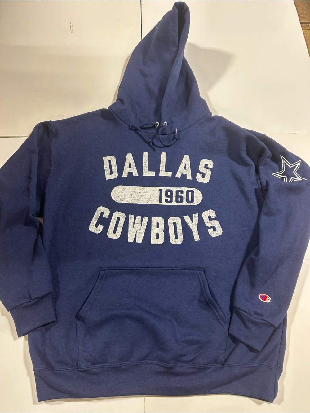 New! NFL Dallas Cowboys 1960 Men’s Champion Hooded Sweatshirt in Navy